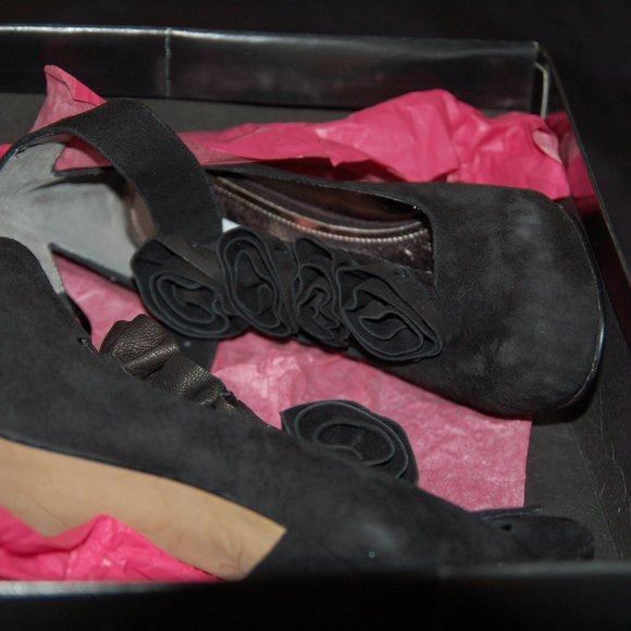 STEVE MADDEN TRICKKED BLACK PUMPS - Picture 6 of 8